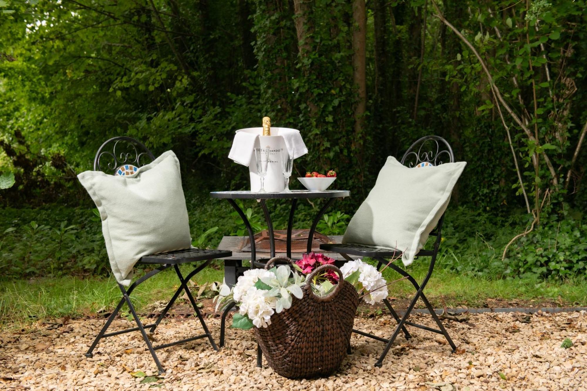 Villa Honeycombe - Treehouse In The Heart Of Dorset Blandford Forum Esterno foto